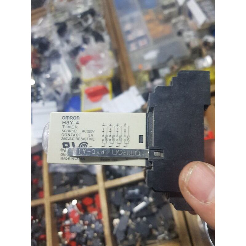 Relay thời gian omron h3y-4 timer omron h3y-4 rơle thời gian h3y-4 24v 10s 30s 60s 10m 30m 60m kèm đế
