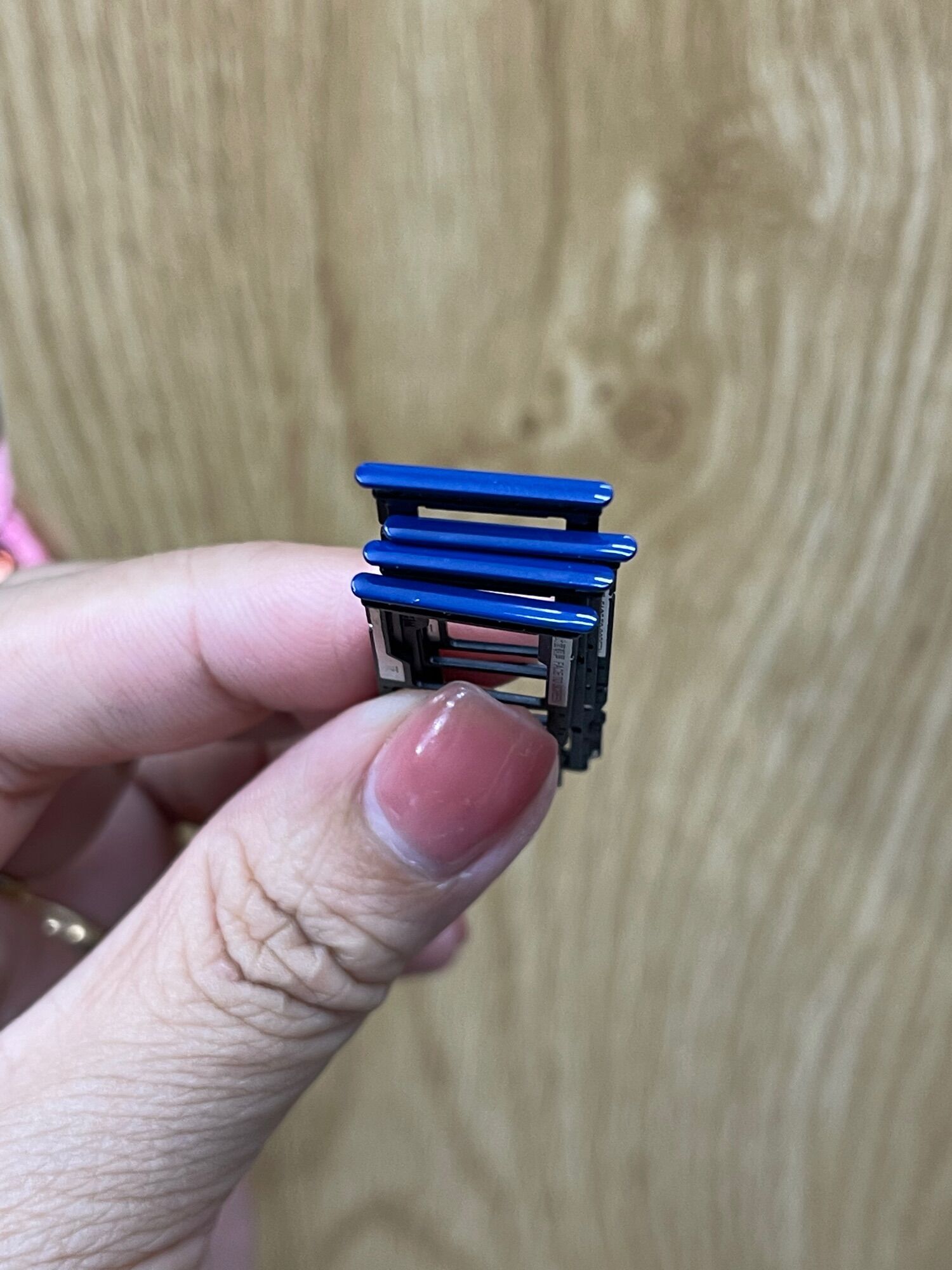 Khay sim xiaomi redmi 8