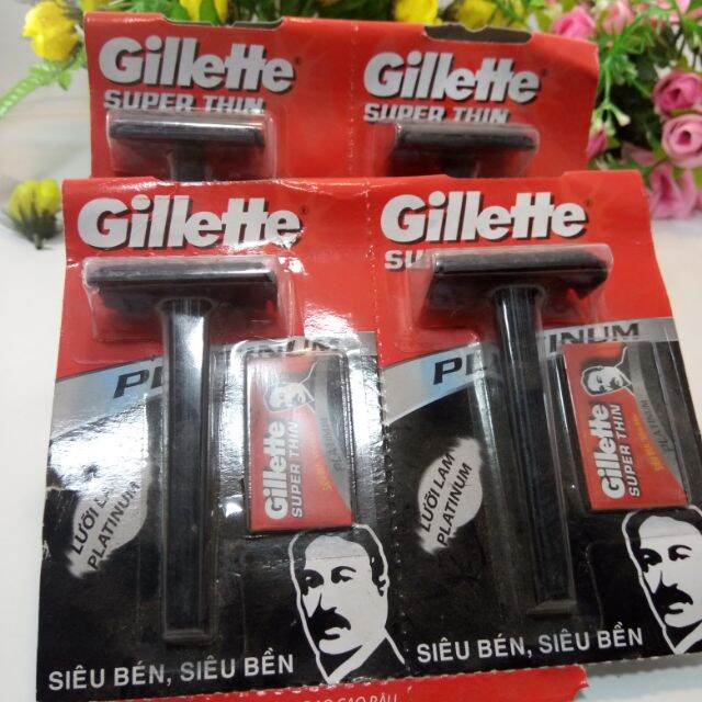Bàn cạo râu Gillette cổ điển dùng bằng lưỡi lam  tặng kèm lưỡi lam