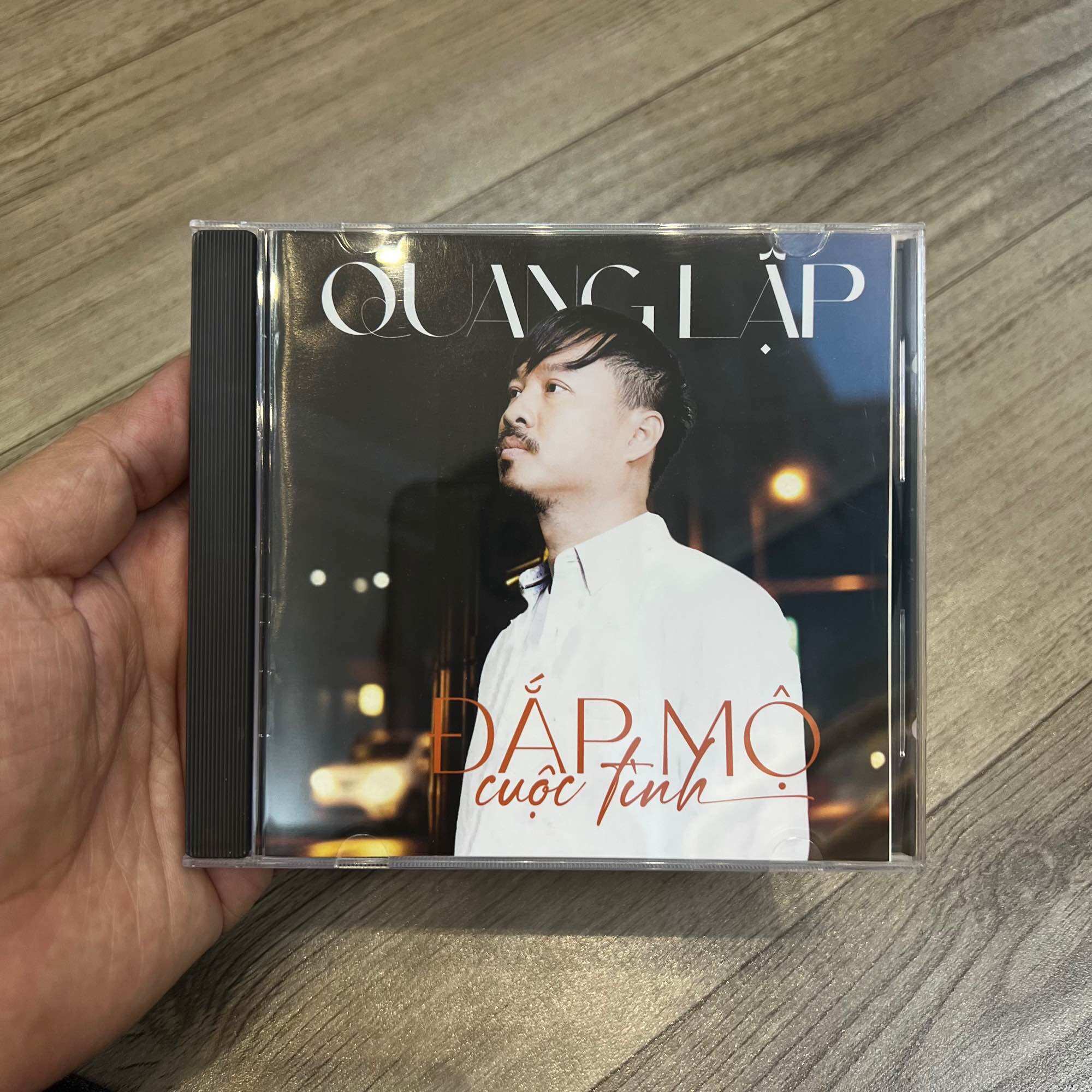 Đĩa CD Quang Lập - Đắp mộ cuộc tình