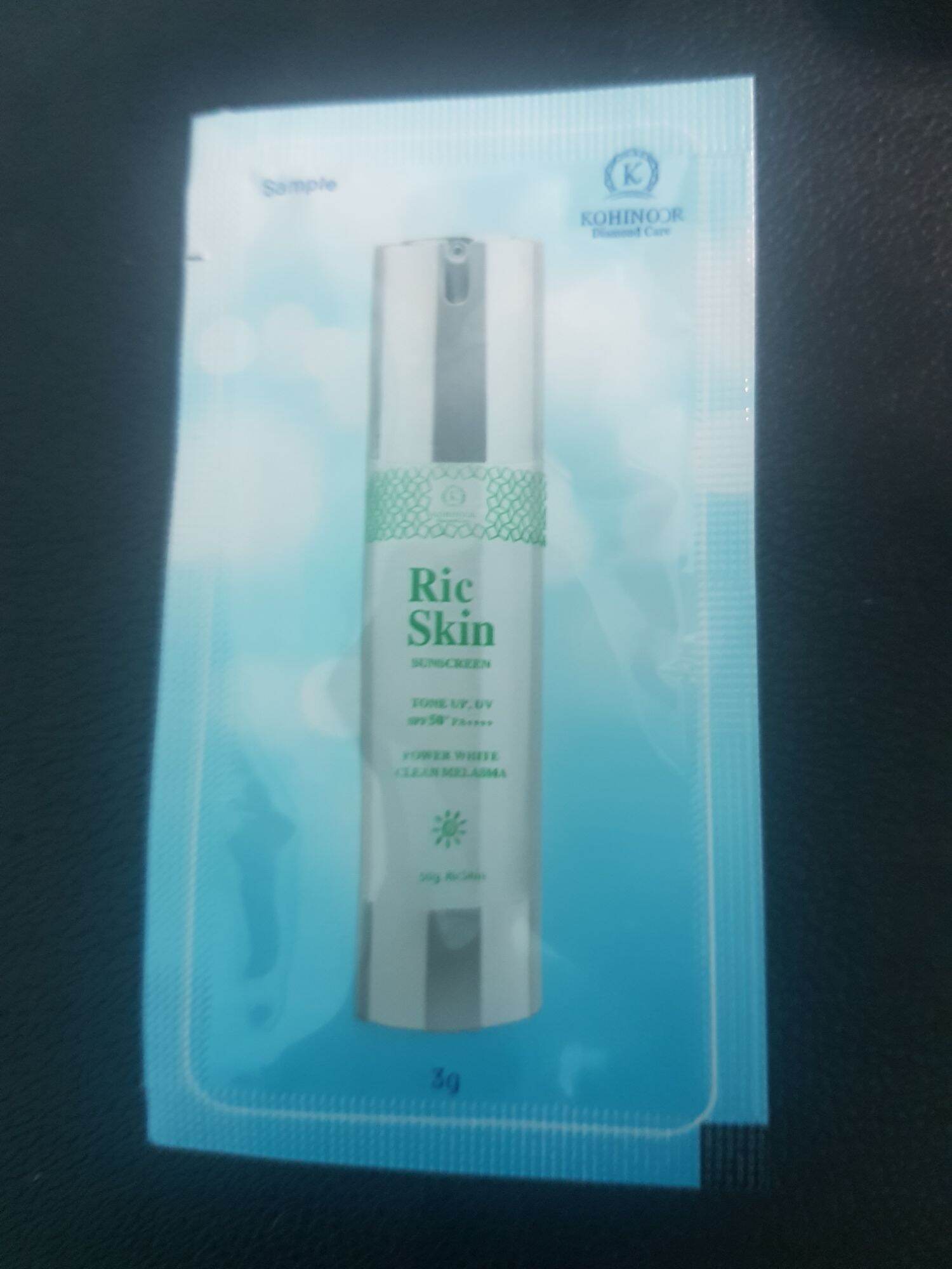 [HCM]kem face ric skin ngày (gói 3g)