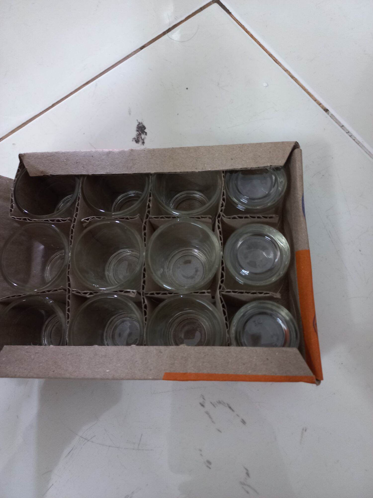 Bộ 12 ly cho máy rót rượu