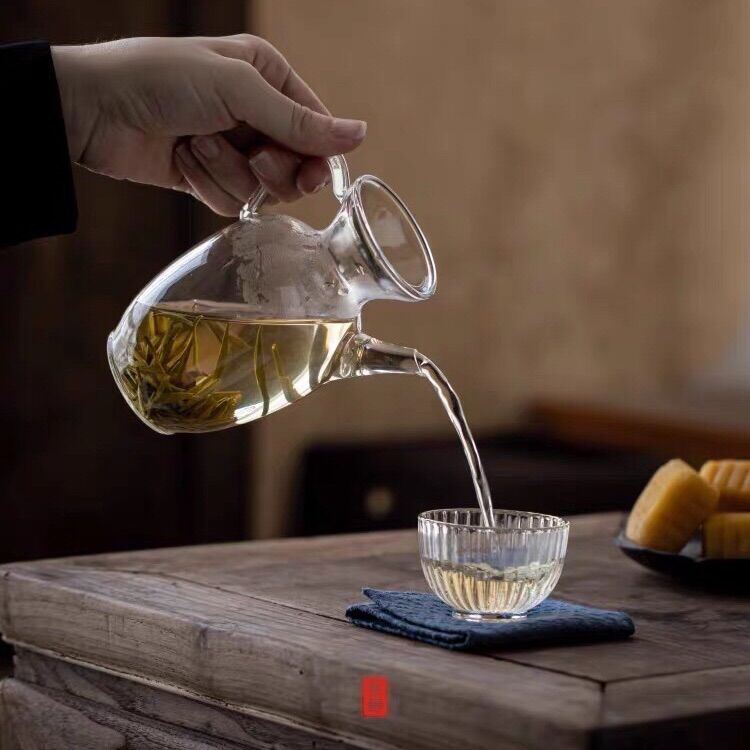 Tống trà thuỷ tinh dung tích: 300ml.