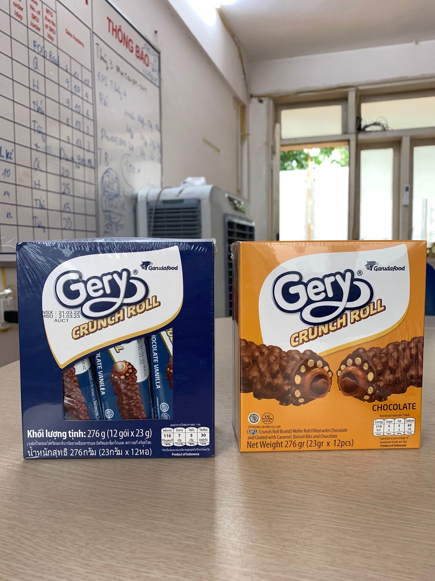 Hộp bánh cuộn phủ chocolate Gery 276g/hộp (1 hộp gồm 12pcs)