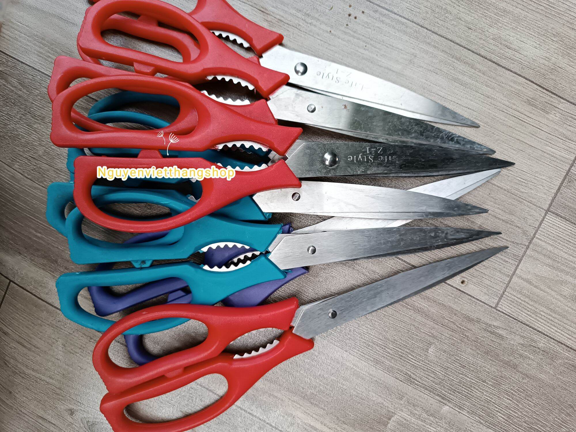 Kéo hoa hồng 1 cây