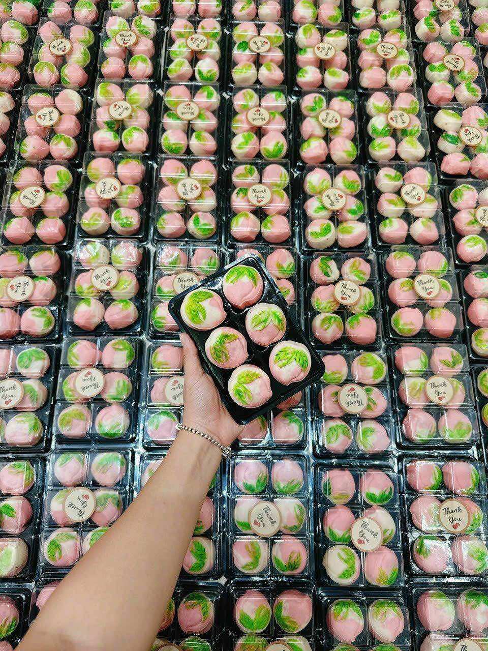 BÁNH TRUNG THU TRÁI ĐÀO ( Hộp 6 cái 250gr ) 🍑🍑🍑