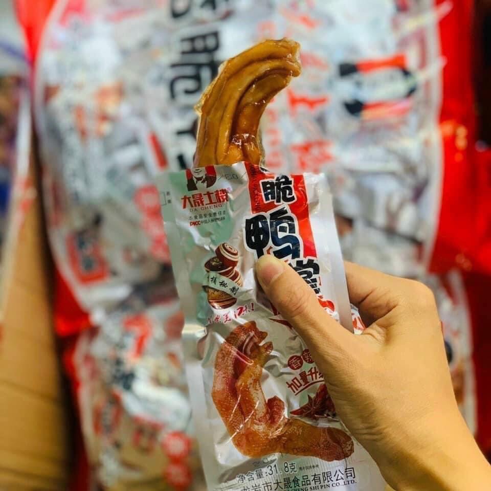 CHÂN VỊT CAY DACHENG