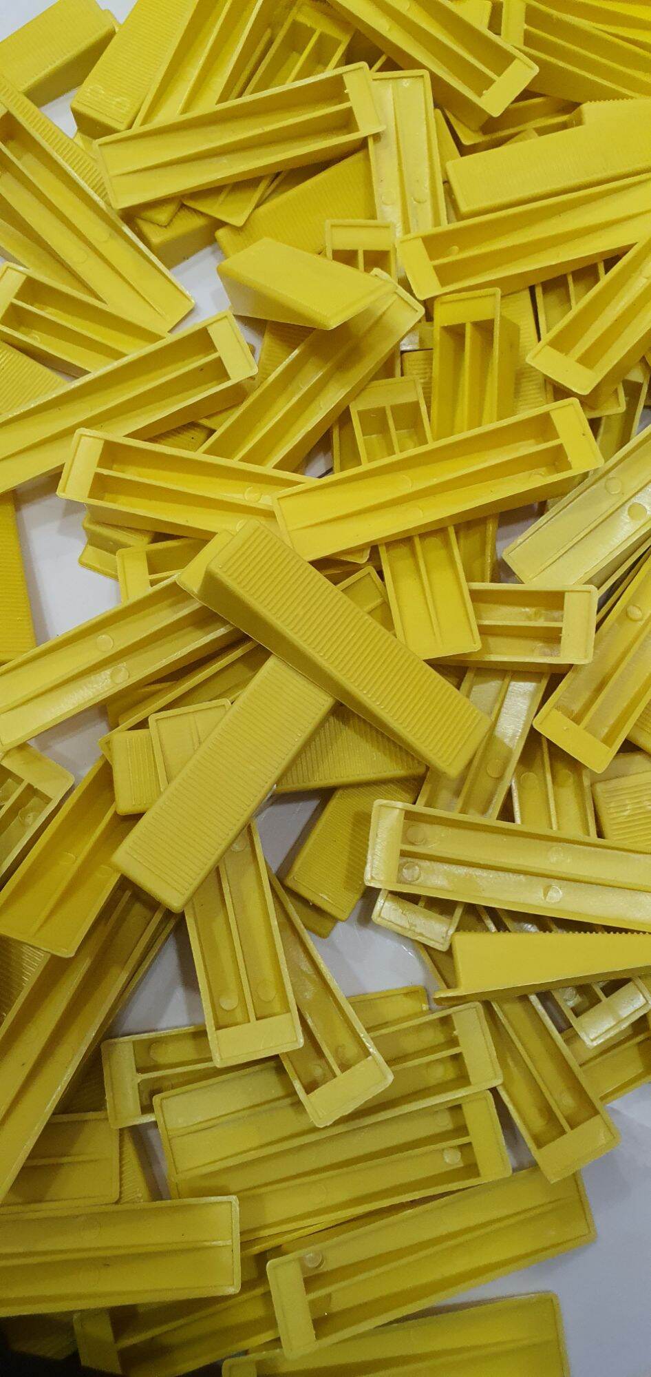 [HCM] Túi 100 ke nêm cân bằng lát gạch
