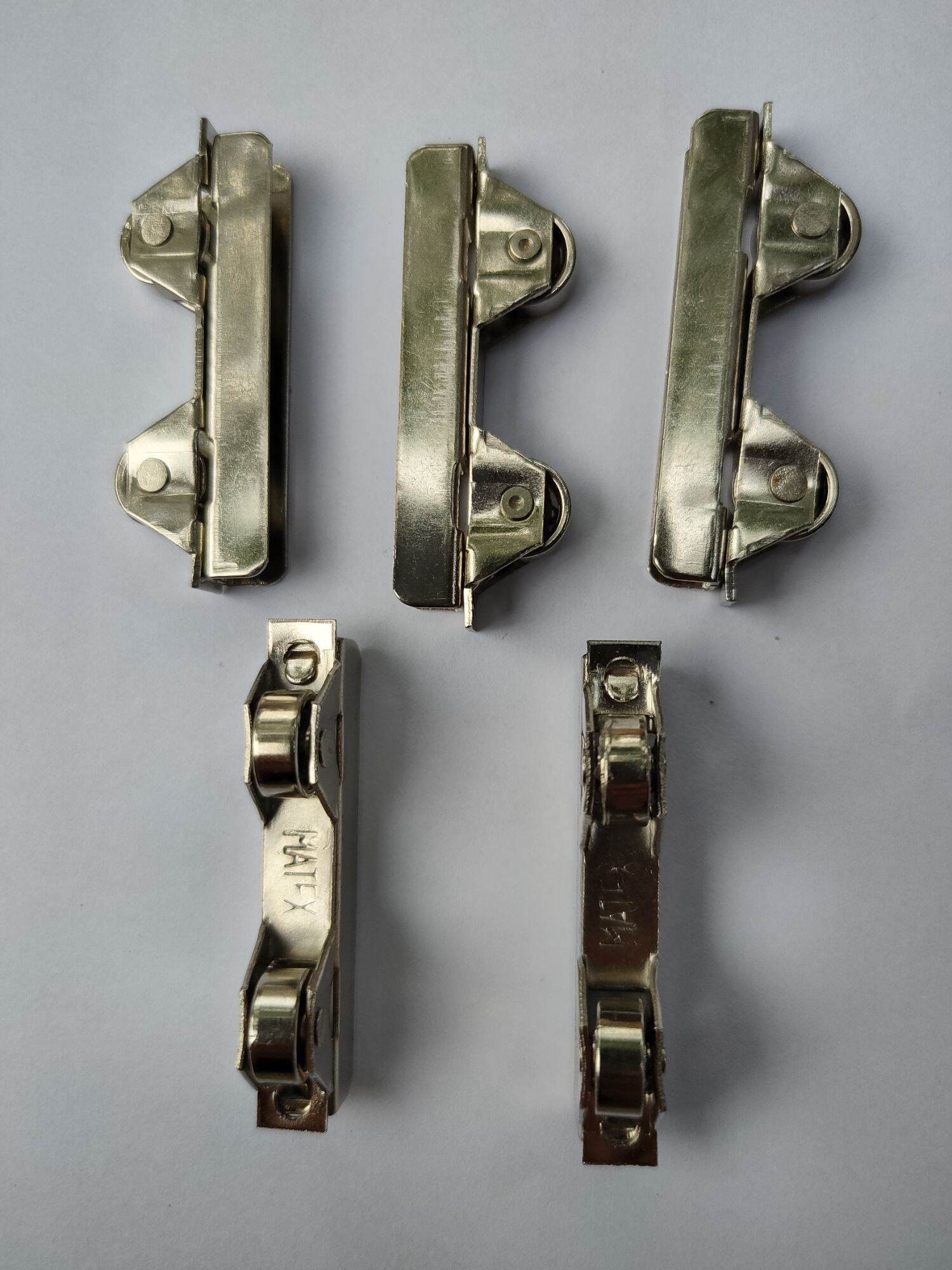 Bánh xe cửa lùa-cửa sổ matex bằng inox dùng cho cửa kính-nhôm-sắt (giá cho 3 cái)