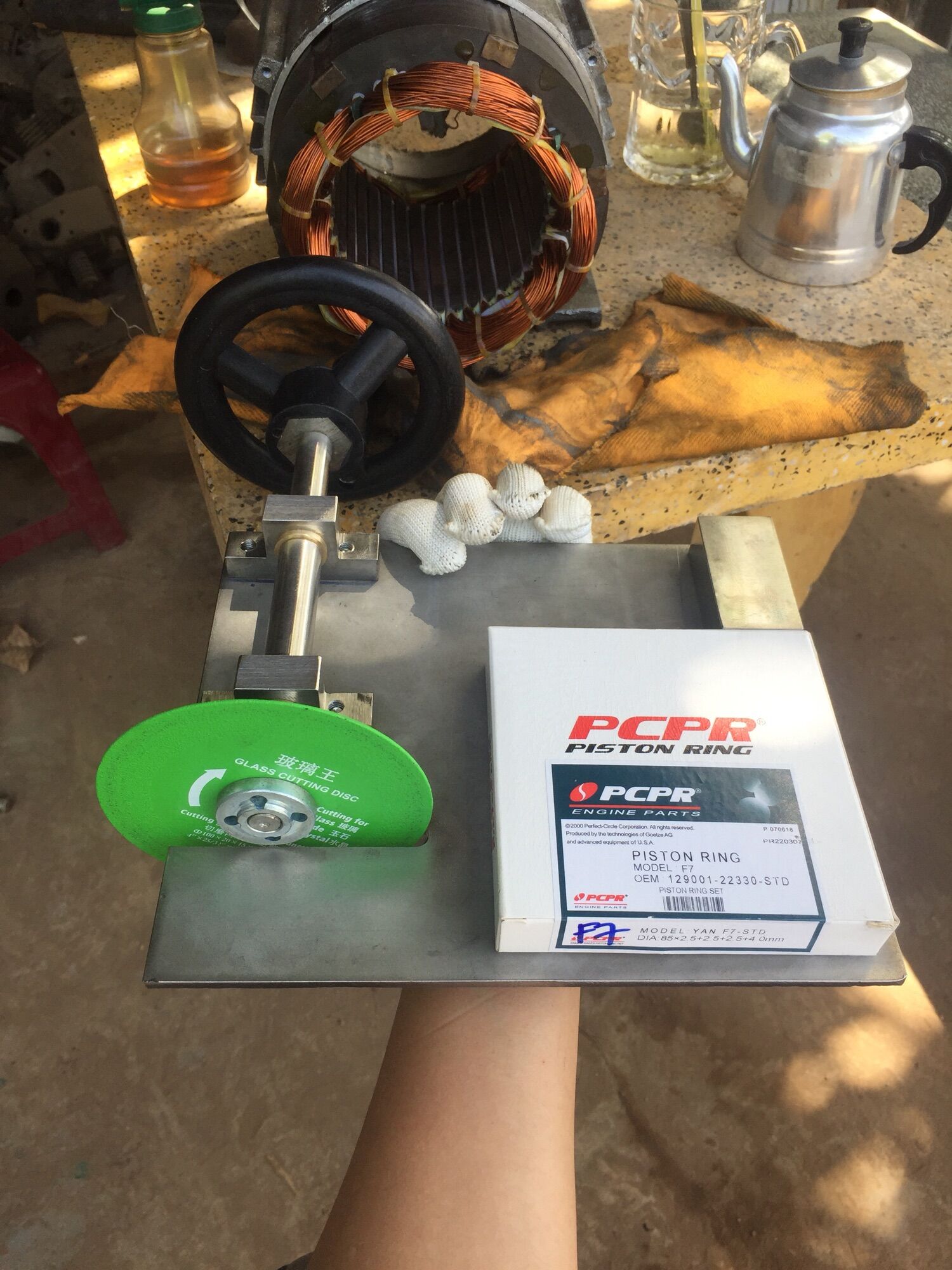Máy rà bạc xéc măng đọng cơ diesel bằng tay