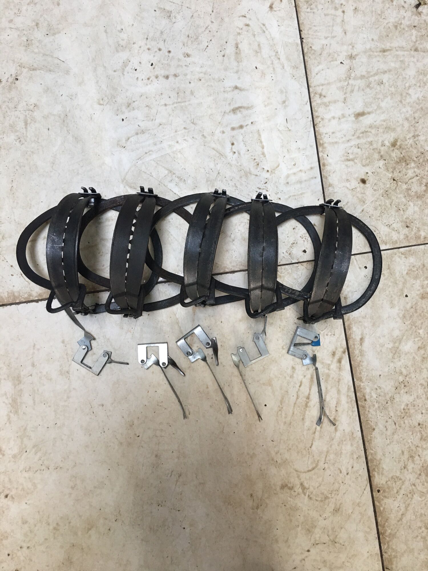 5 BẪY CẠM KIỀNG 14 cm A 150