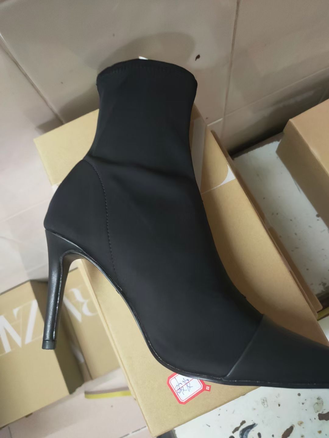 Boot Zara da lộn pha mũi da