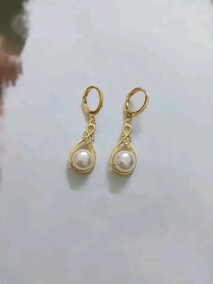 bông tai trang sức