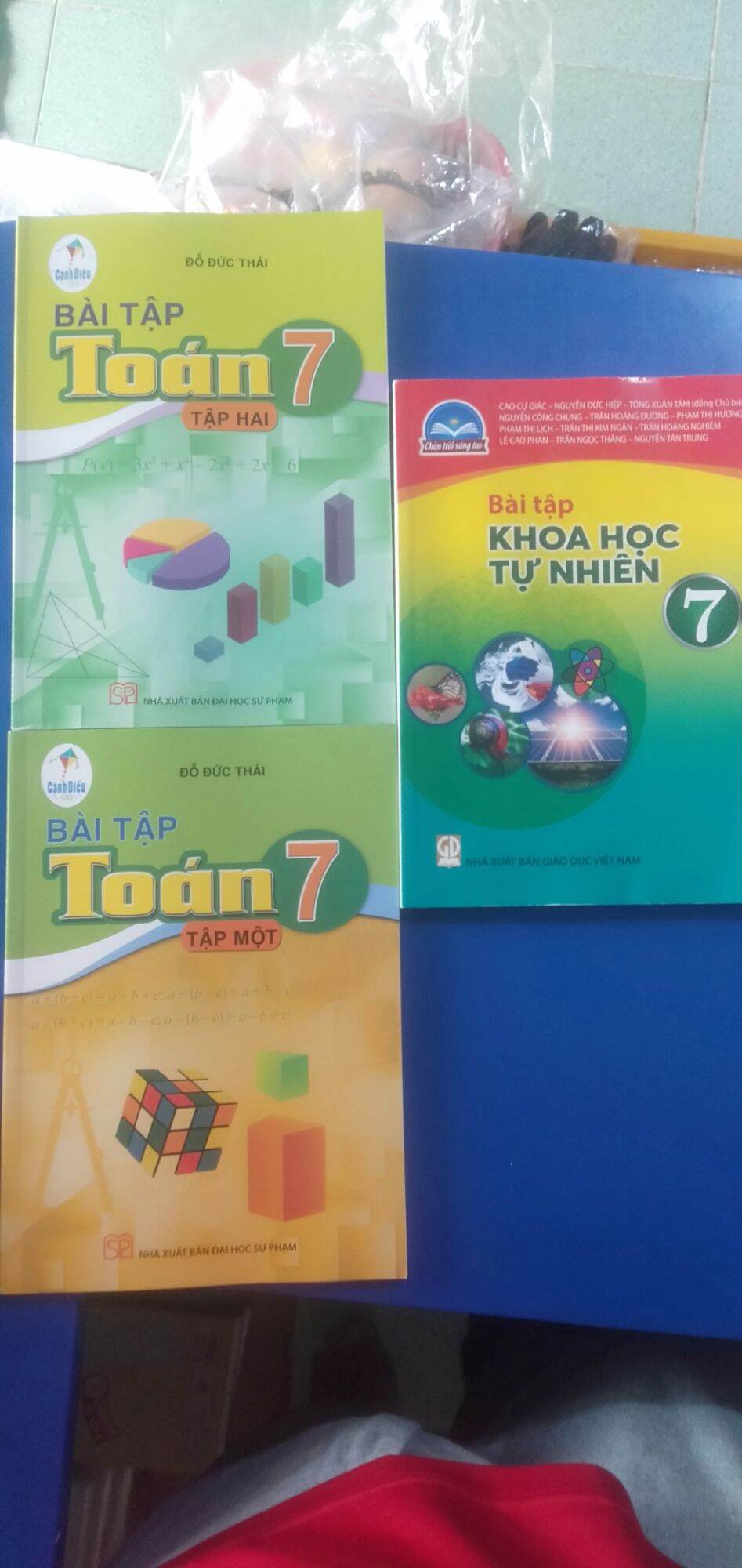 Bài tập toán 7/1, bài tập toán 7/2, bài tập khoa học tự nhiên 7