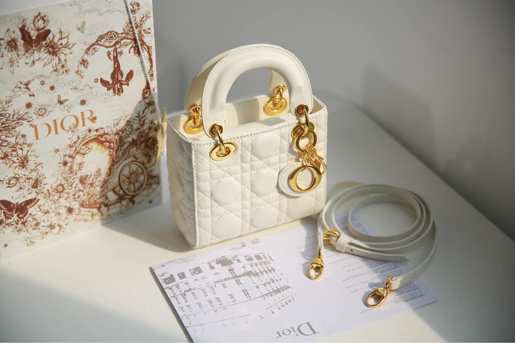 Túi Small Lady Dior DJoy Bag màu trắng da cừu 22cm best quality