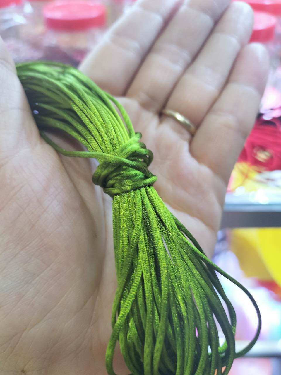 Bó 5m dây tim đan vòng chất dù bóng size 1.5mm