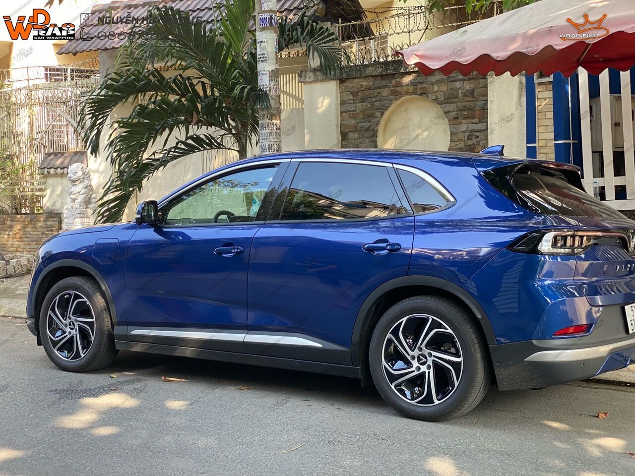 Decal dán mâm Vinfast VF8 ( bộ 5 bánh)