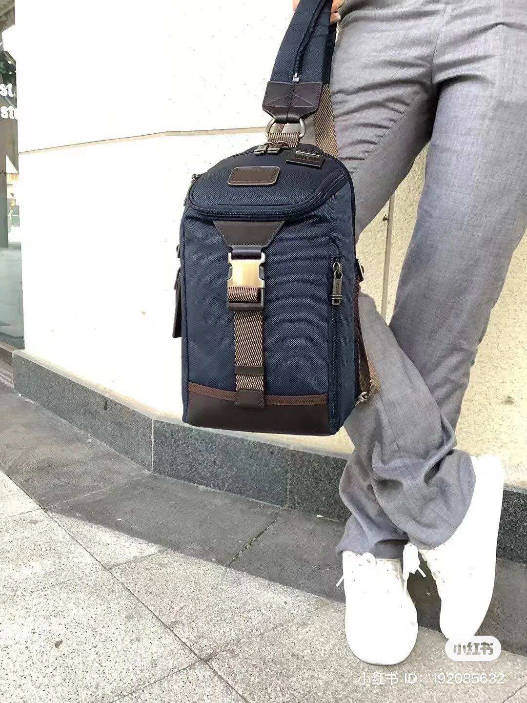 Balo + Bao tử Tumi Unisex dày dặn