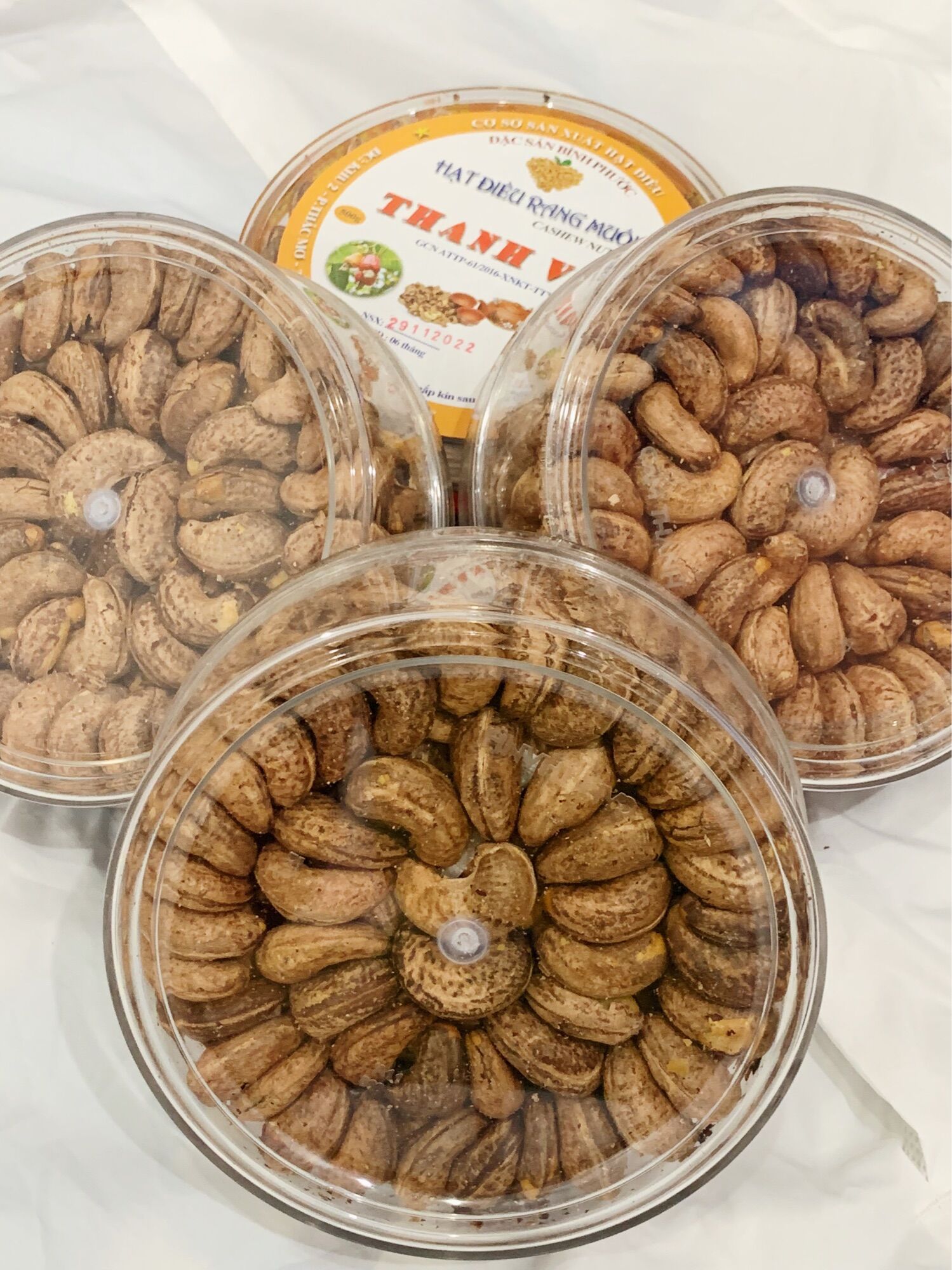 Hạt điều rang muối vỏ lụa Bình Phước 500gr/ hộp loại 1 - tặng 5 bao lì xì cho mỗi hộp 500gr