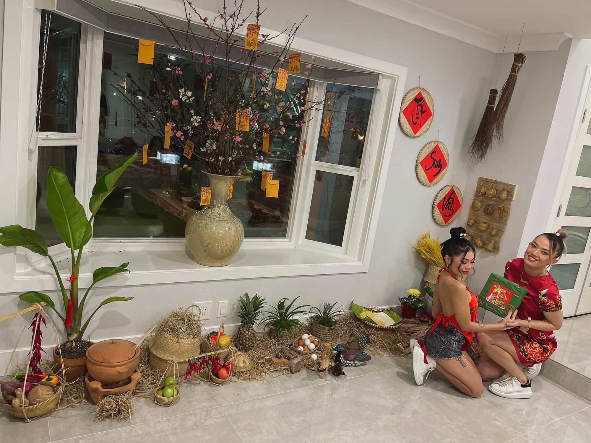 Nón lá Trang Trí Tết , chụp hình sản phẩm