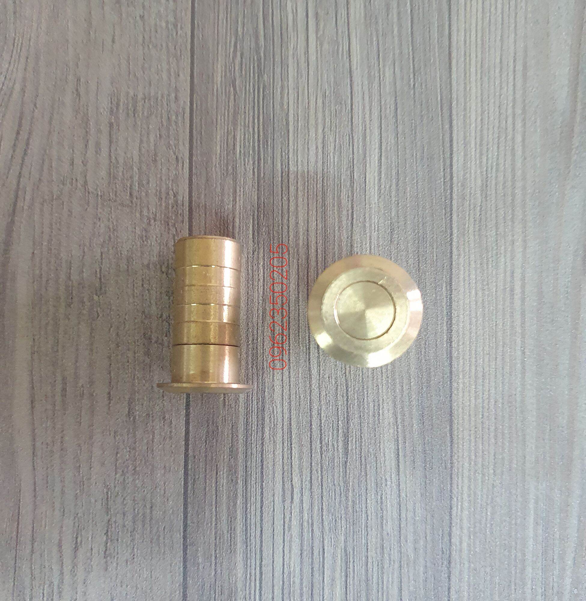 Hố chặn cắt chốt cửa 10mm.