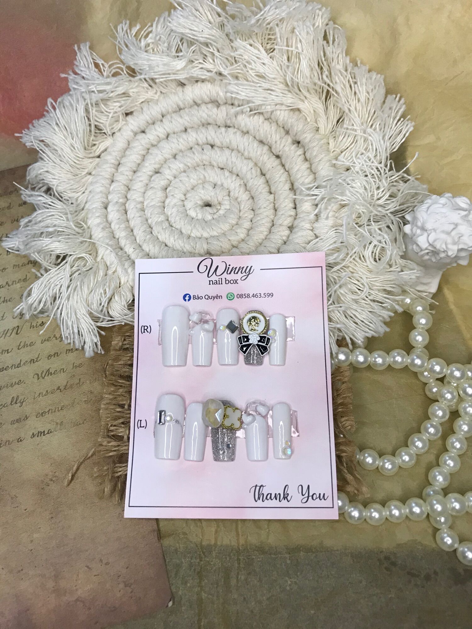 Nailbox móng up móng giả trắng tim nổi