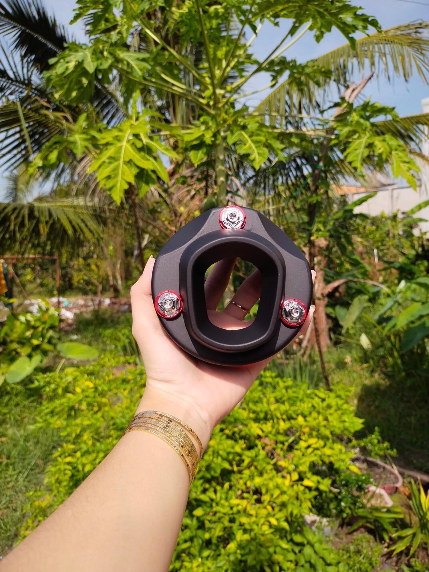 Chụp TFX kèm 3 Ốc Salaya lông đền đỏ
