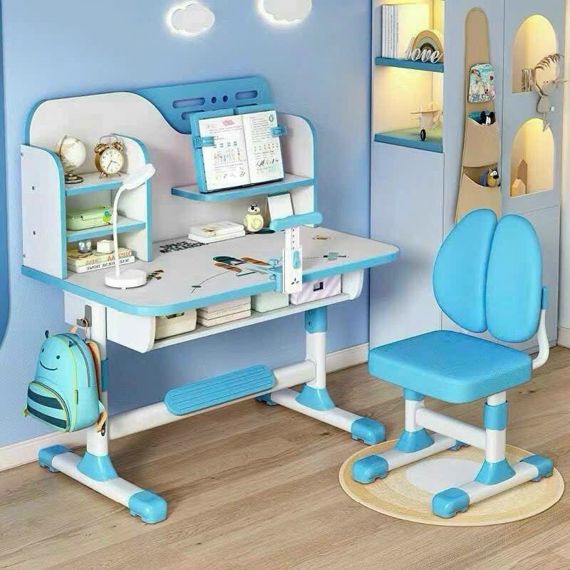 Bàn học cho bé, bàn học chống gù, chống cận, nâng hạ tùy chỉnh theo ý. Sản phẩm được các bé yêu thích