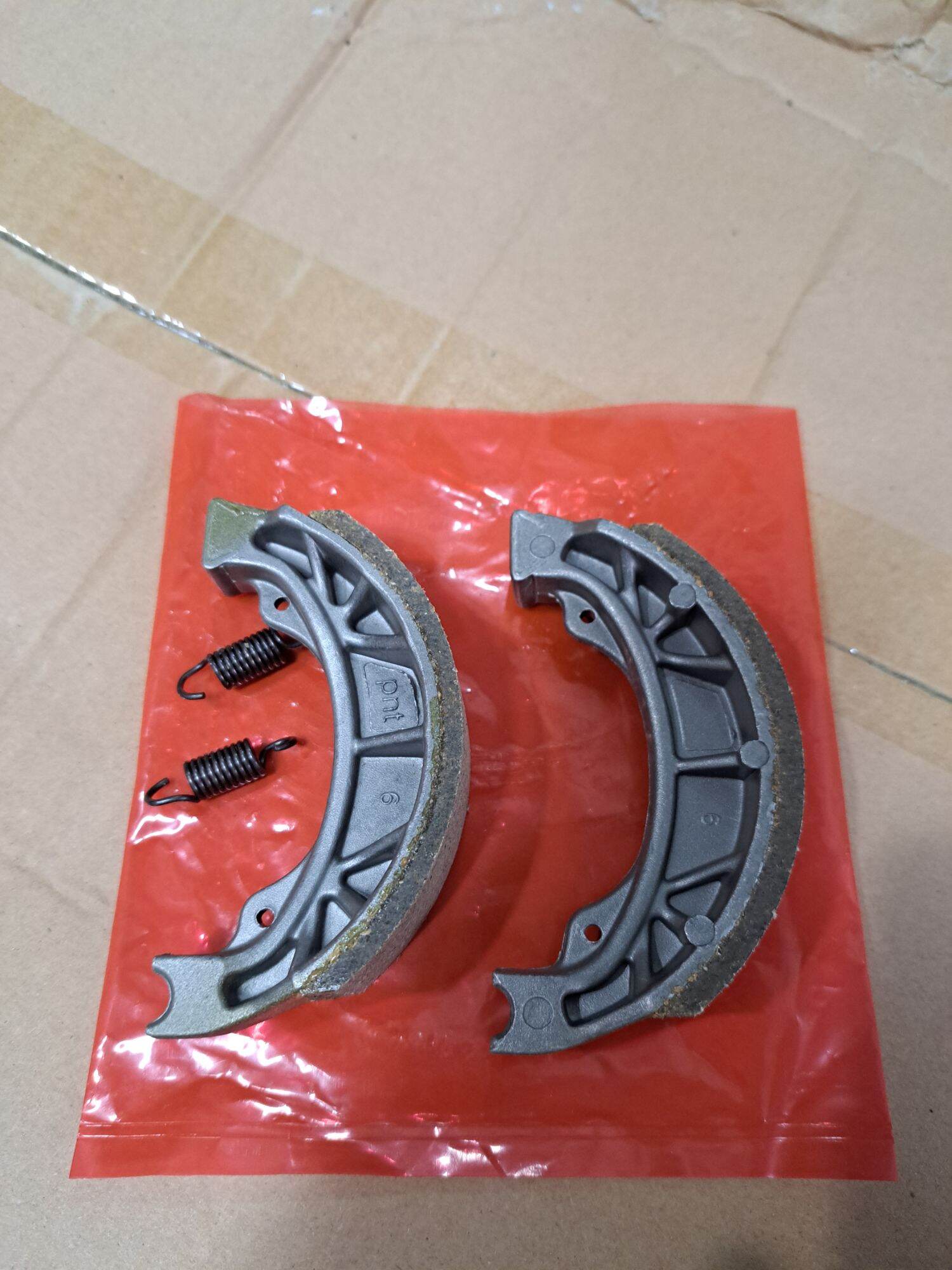 Má phanh, bố thắng(HÀNG SIÊU RẺ)dream, wave, RSX, wave s100, wave WS110, BLADE 110, RS, win100, win 110, cúp, Giá 33,000 Đồng*Miễn phí vận chuyển