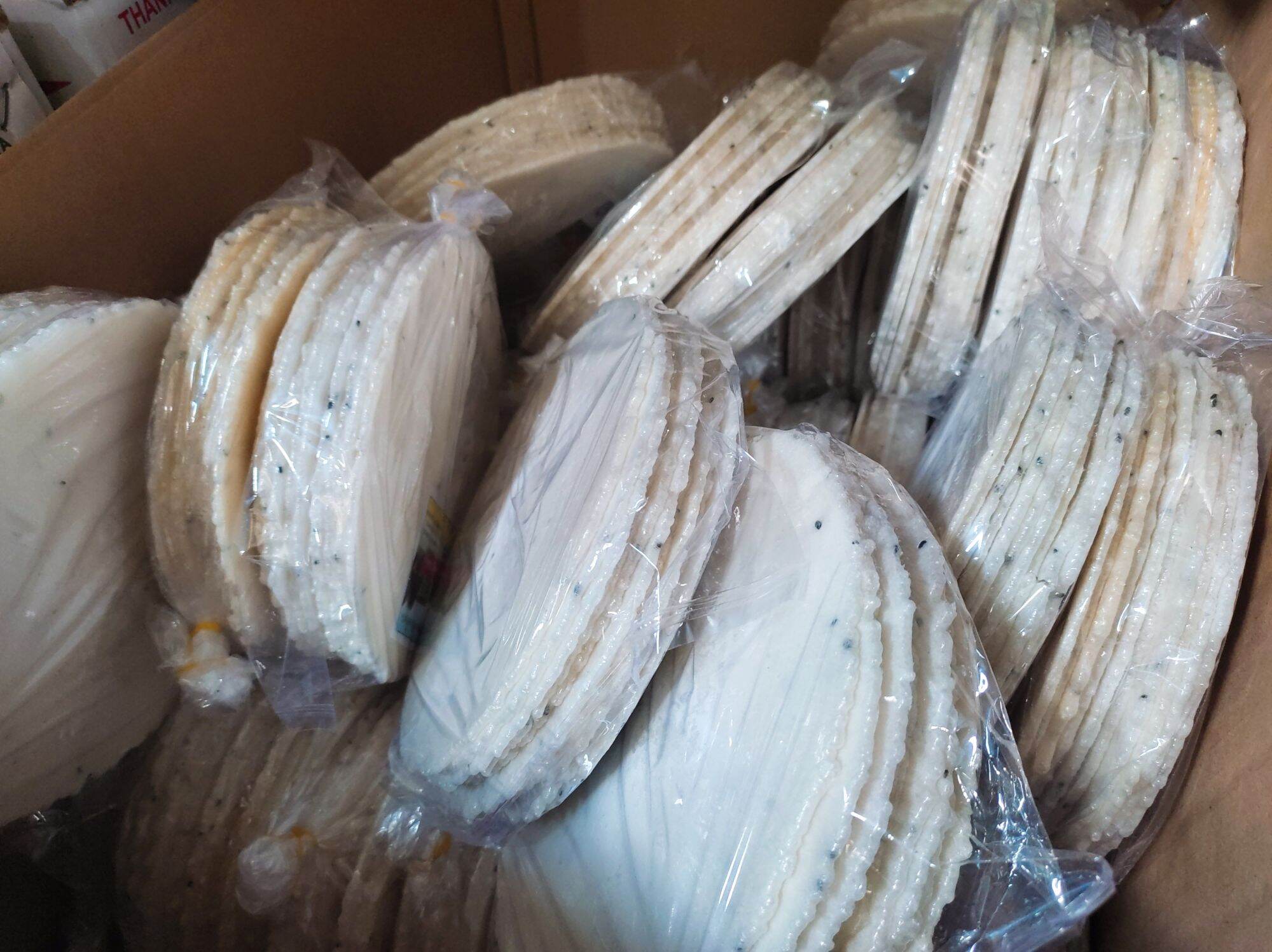 Bánh phồng nếp sữa nước cốt dừa Long Thành