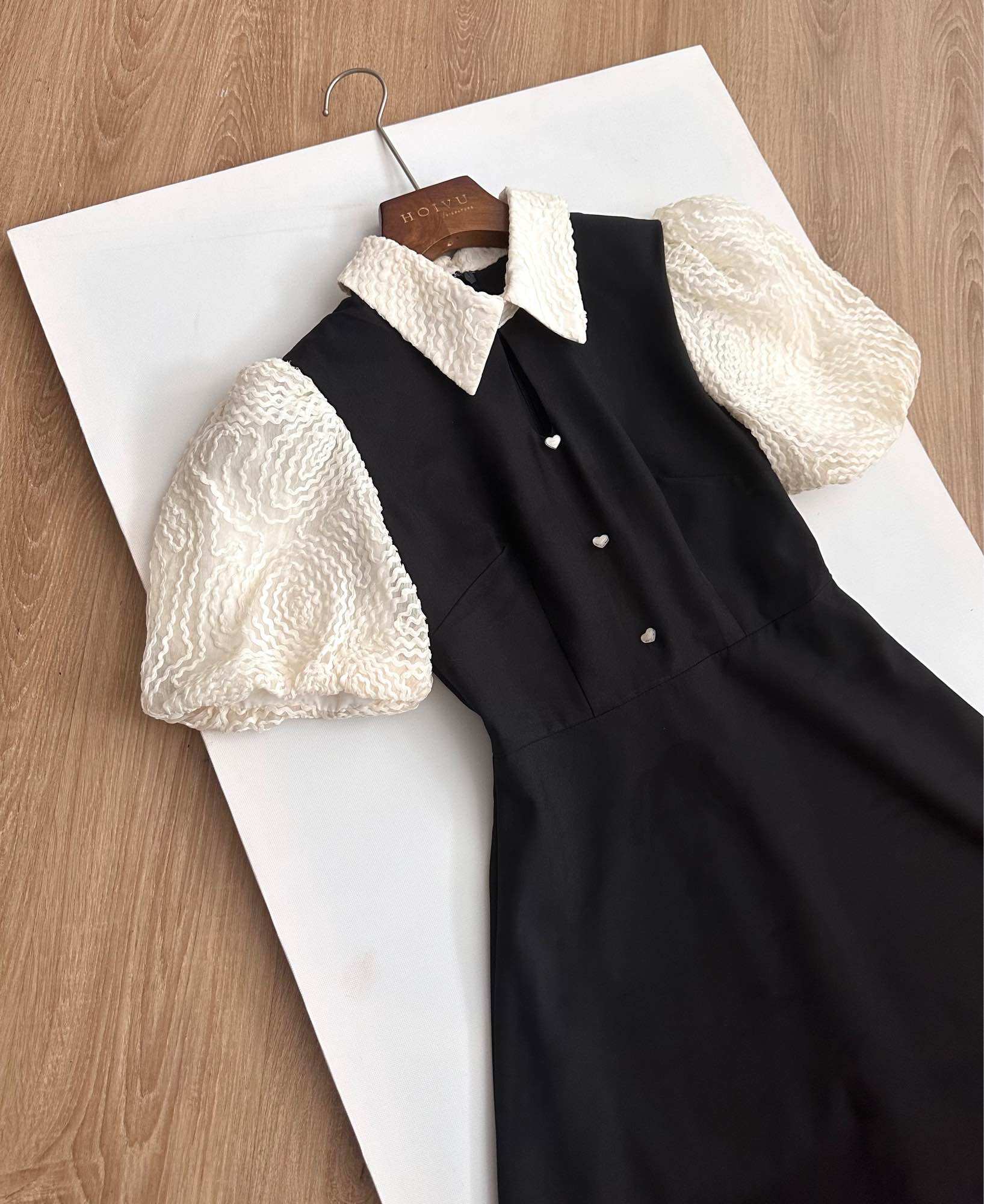 Váy dài phối tay cổ ren Linci dress