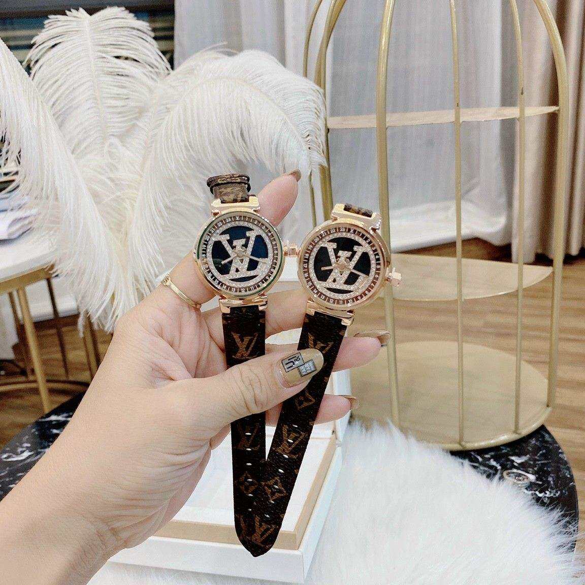 Đồng Hồ Dây Da Nữ LV mặt xoay