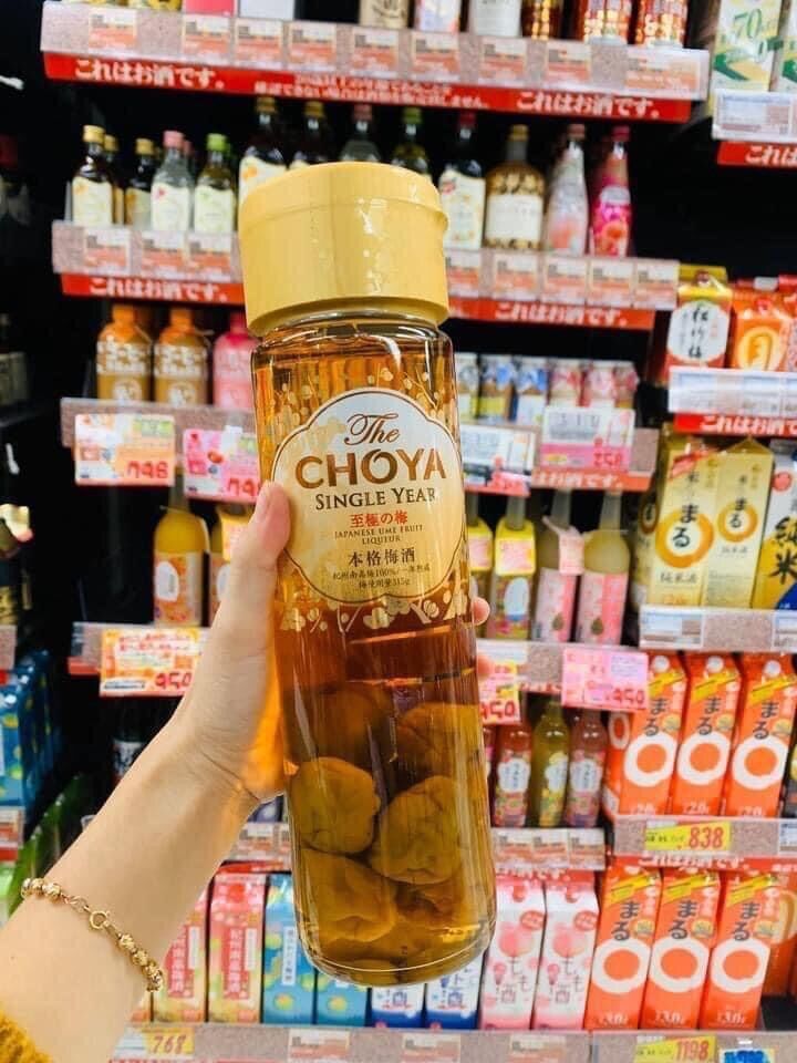 Nước mơ vàng Choya Single Year Nhật Bản 650ml