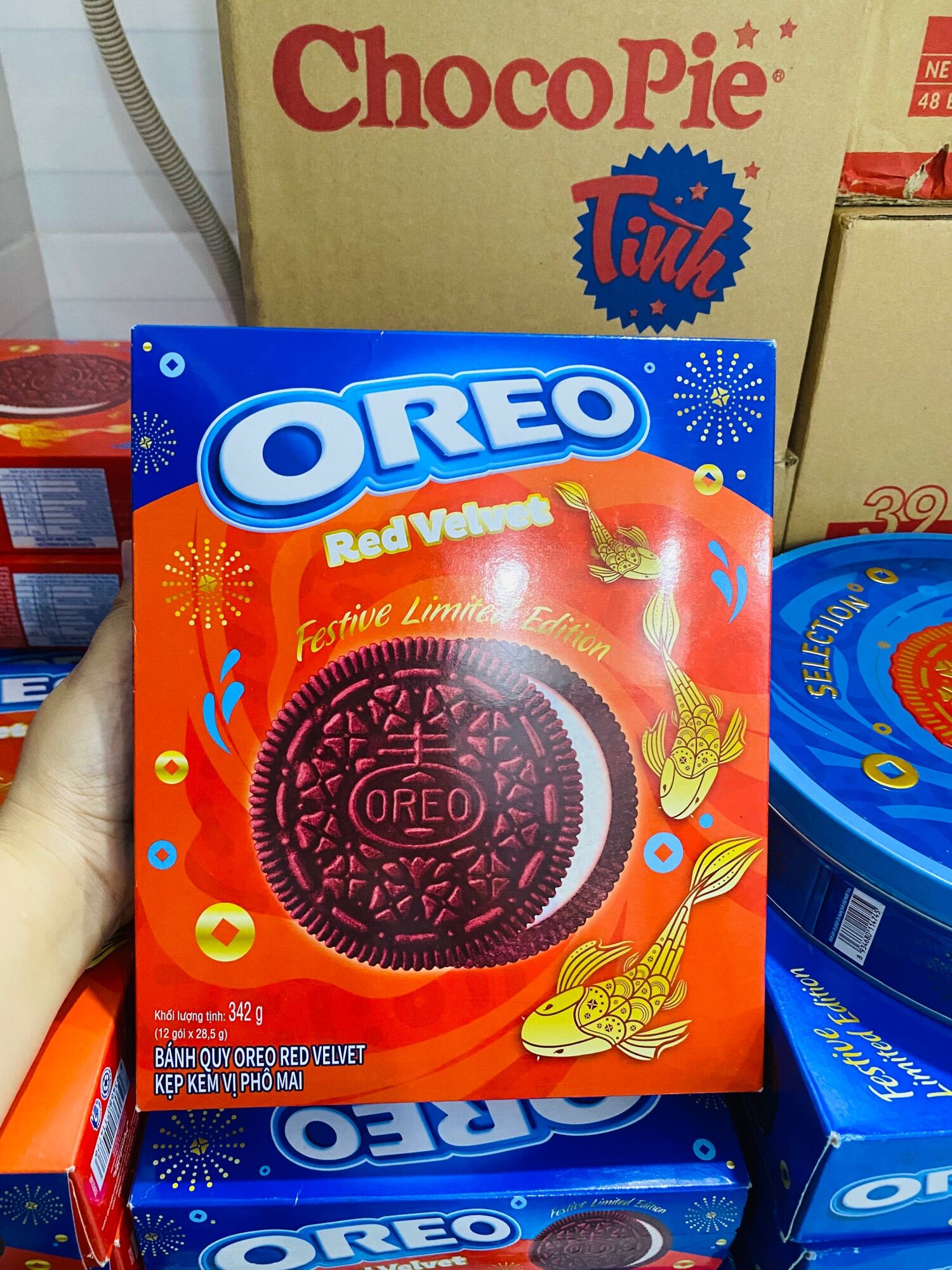 Bánh quy Oreo Red Velvet kẹp kem vị phô mai hộp 342g thumbnail