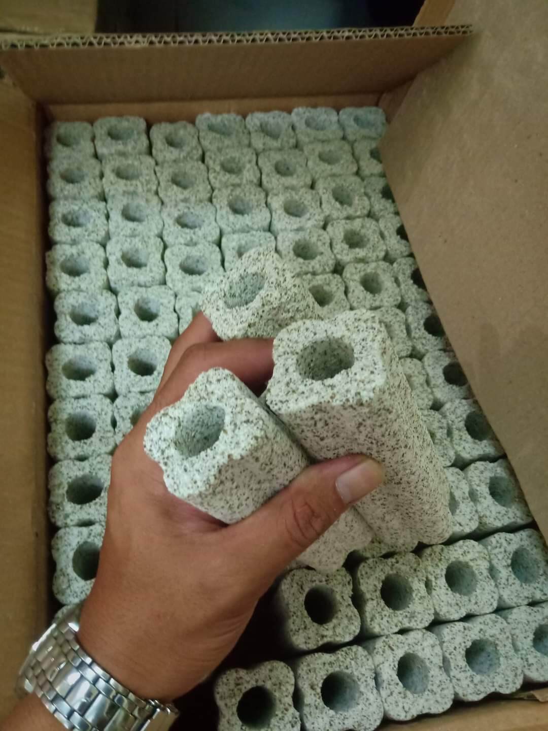Sứ thanh lọc nước 16 x 4 x 4 bán sỉ , sứ thanh lọc nước , sứ thanh mè , thanh sứ vàng