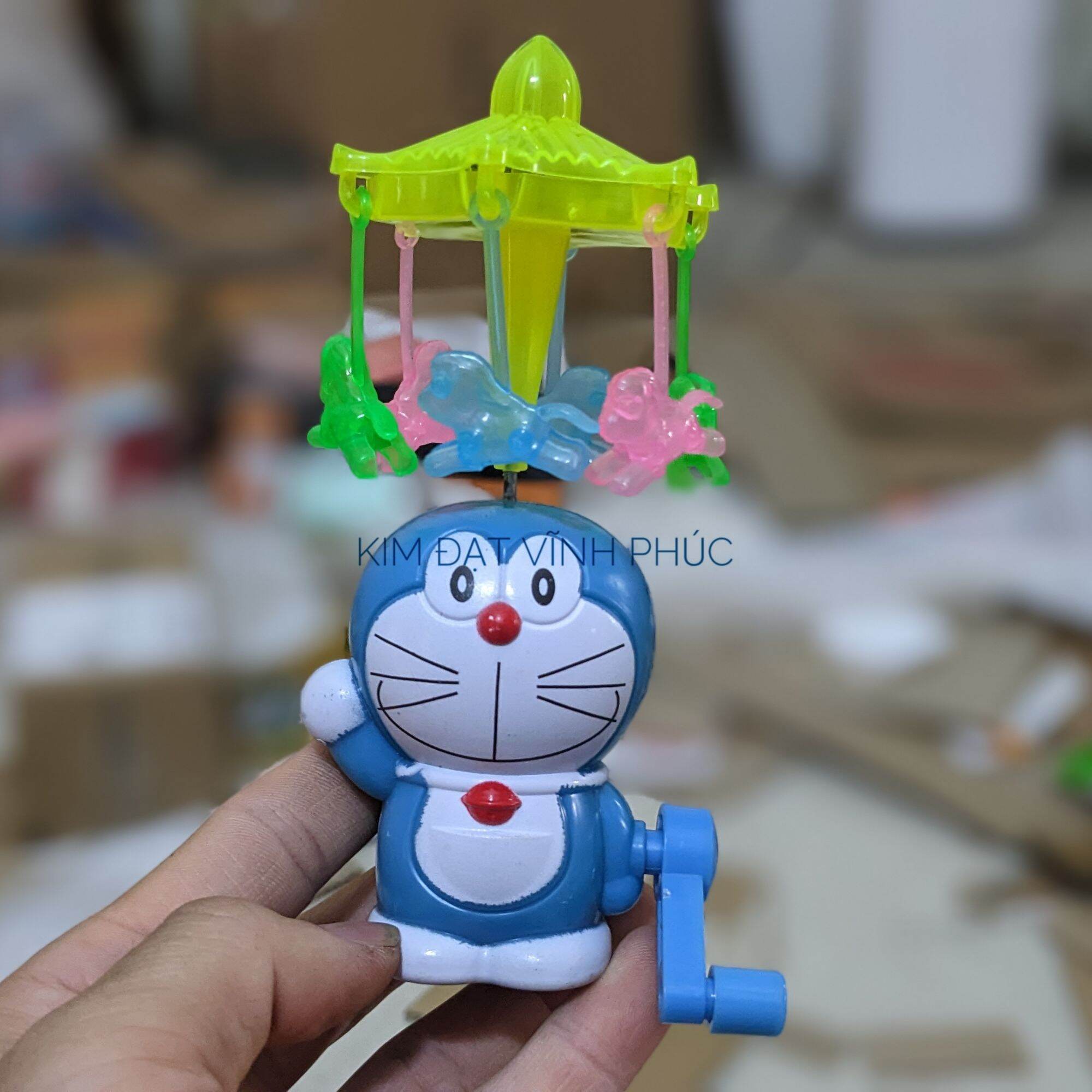 Con quay doremon , helo kity quay cho bé . đồ chơi quay