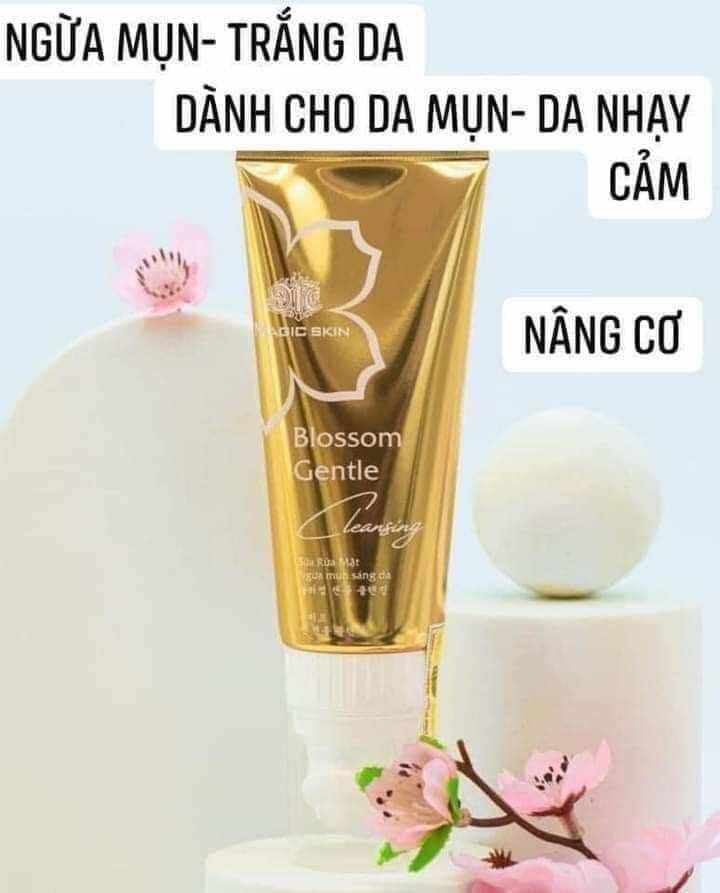 SỮA RỬA MẶT TRẮNG DA NGỪA MỤN MAGIC SKIN