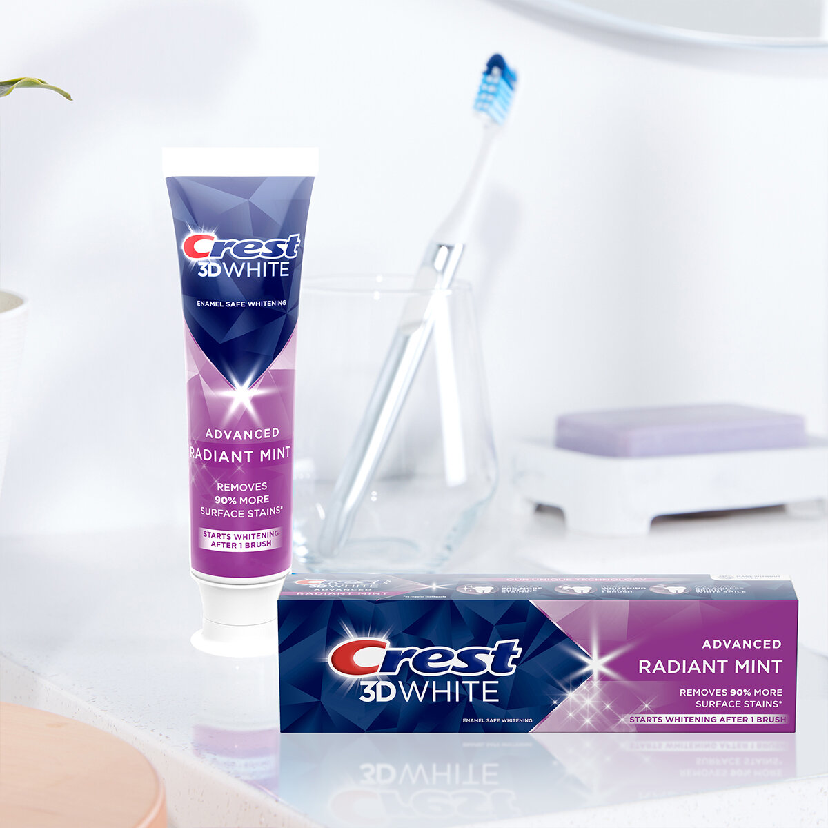 Kem Đánh Răng CREST Nhập Khẩu Mỹ 3D White Radiant Mint/ Advanced Charcoal Tuýp 93G