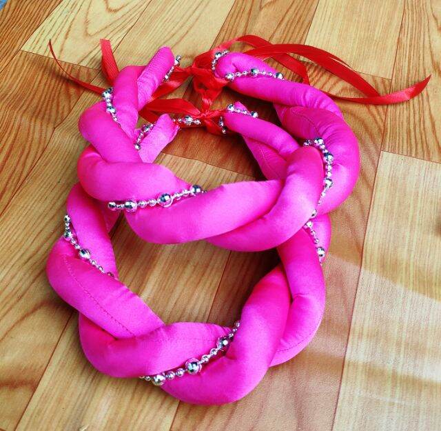 mấn đội đầu bé gái