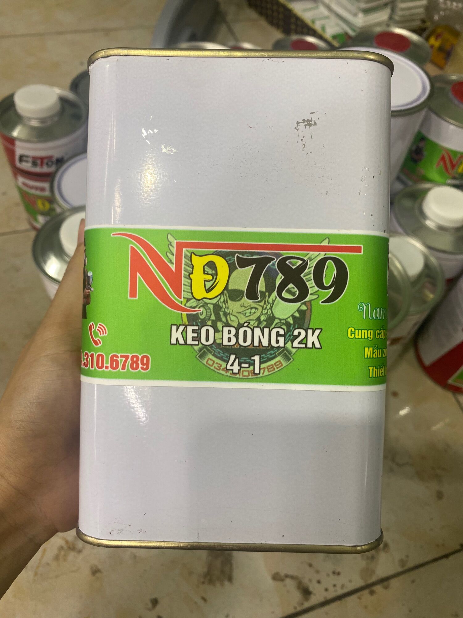 Đóng rắn cứng 2k sơn xe máy ô tô