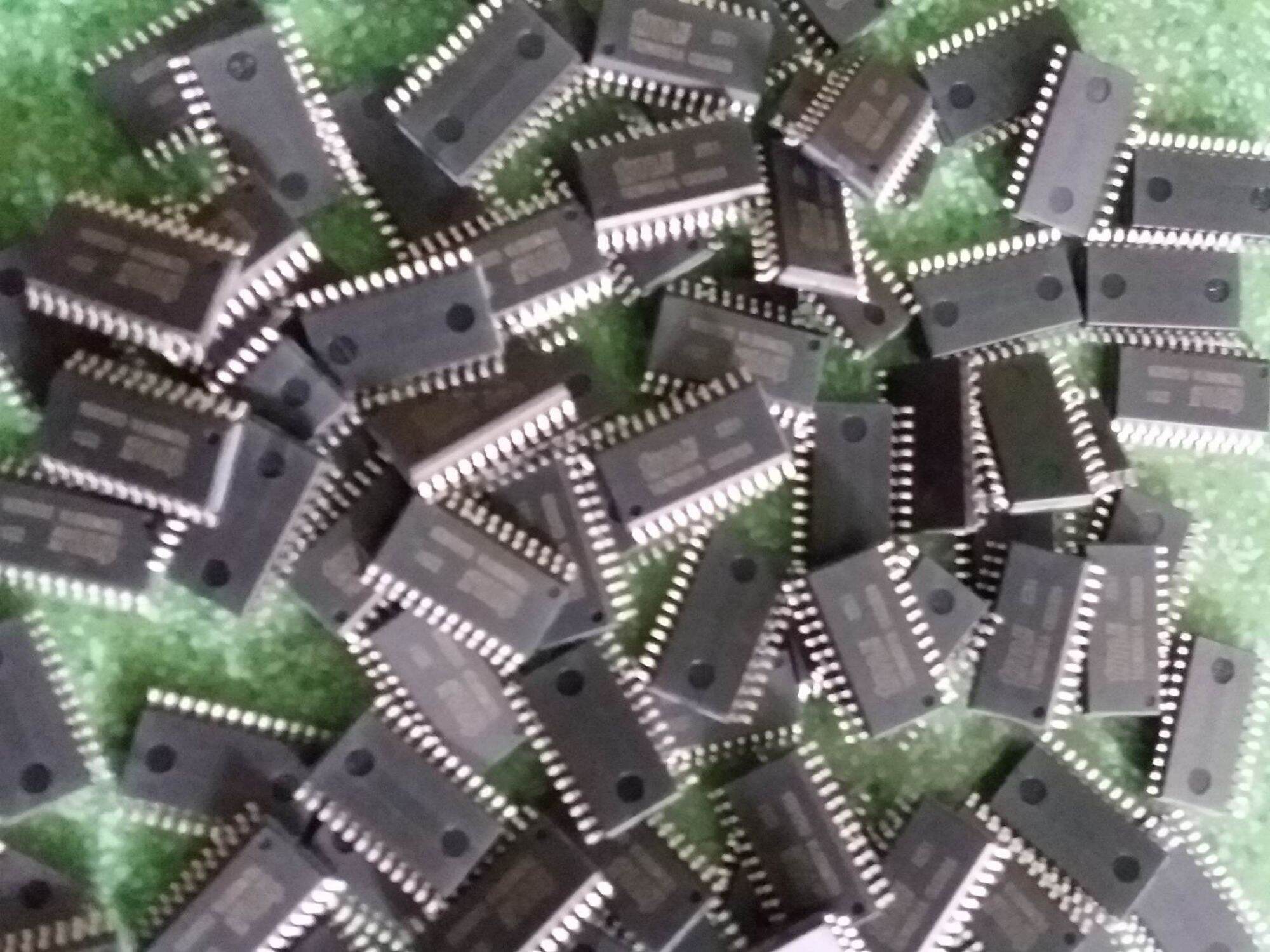 1 CHIẾC IC T62M001A