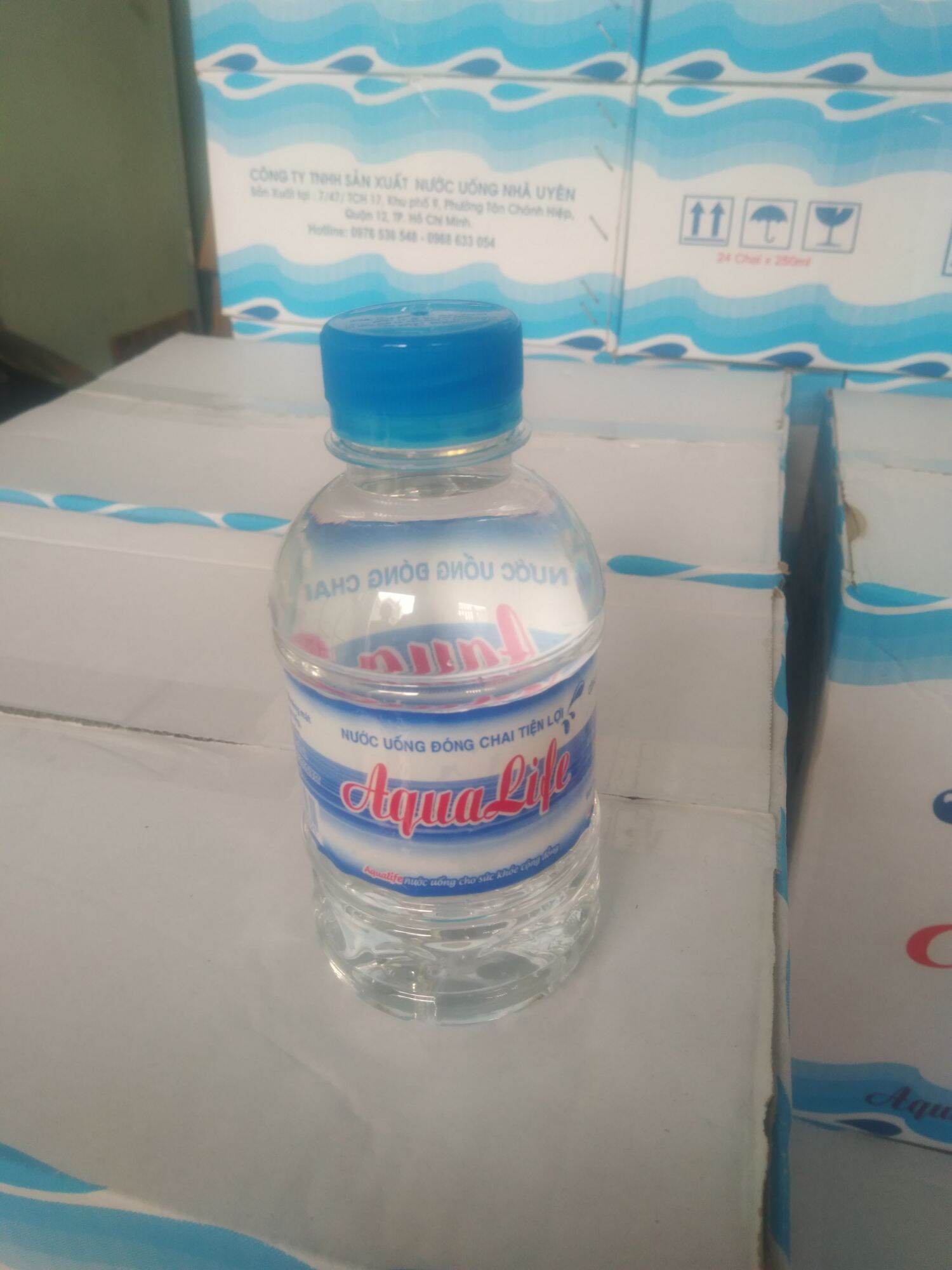 Nước Suối Chai Aqualife 250ml