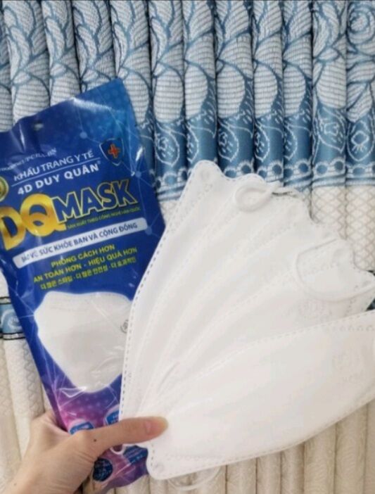 100 cái khẩu trang kf94