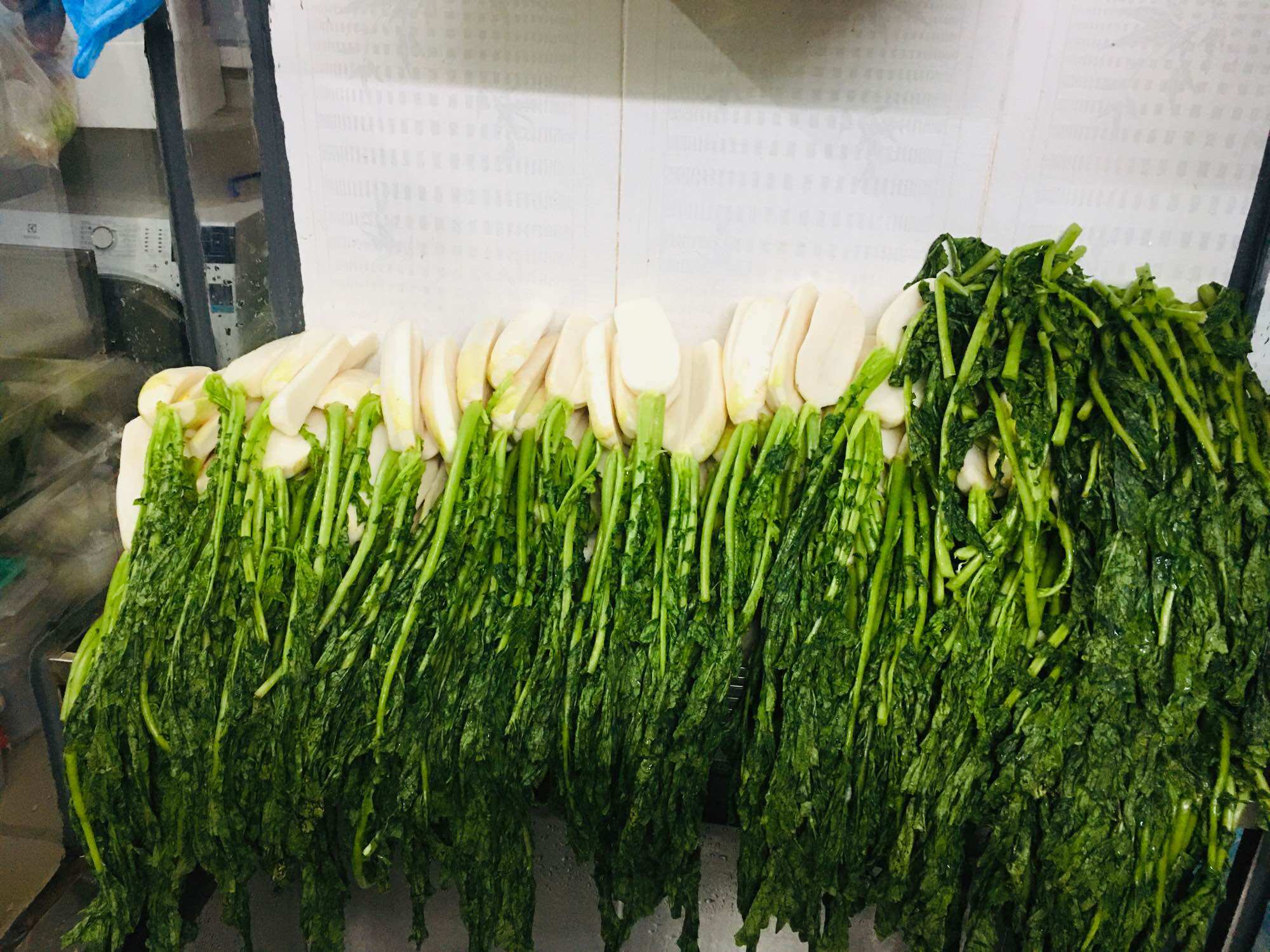 Kimchi củ cải baby (altari) hộp 500gr