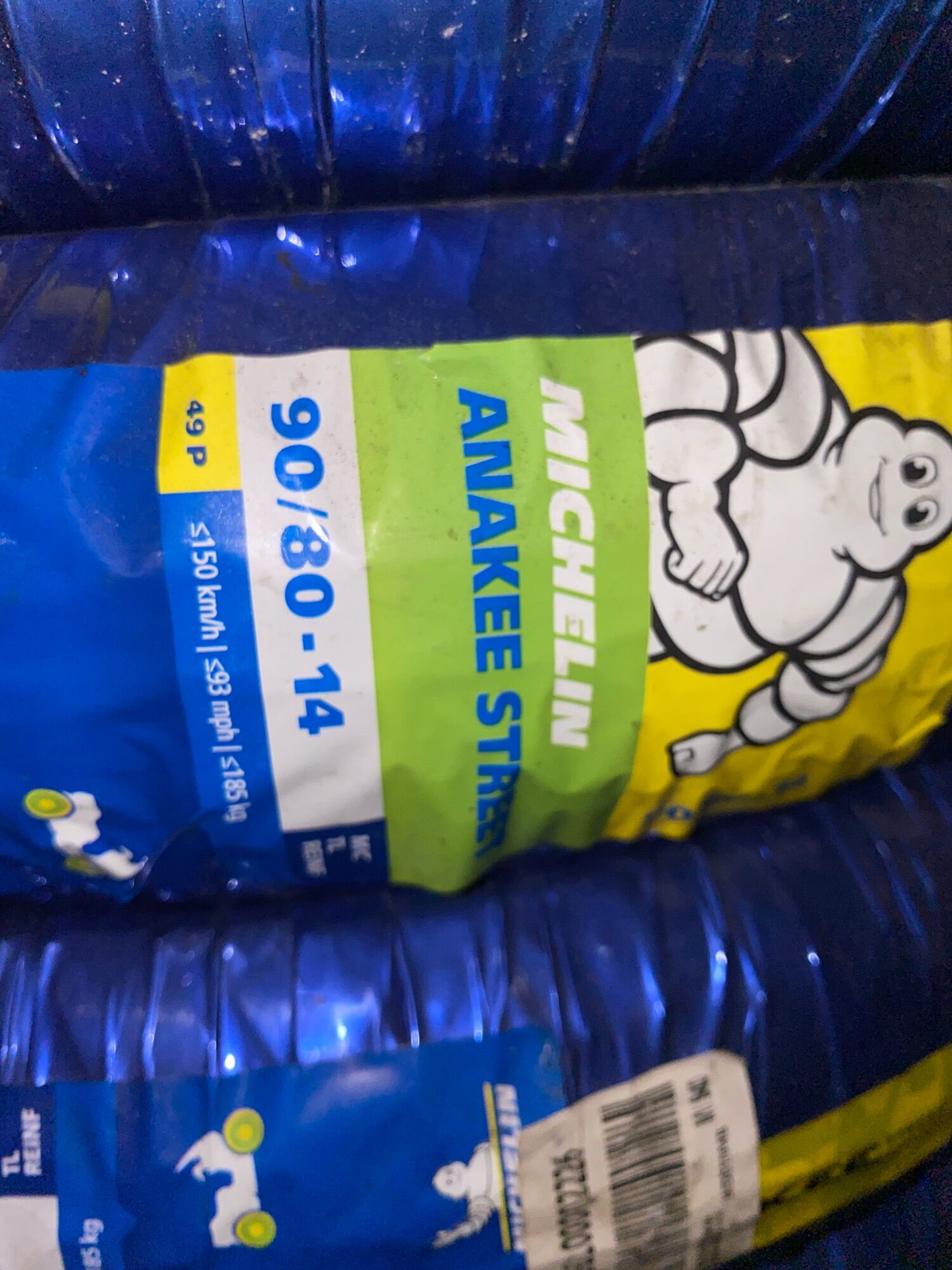 Lốp 90/80/14 michelin anakee