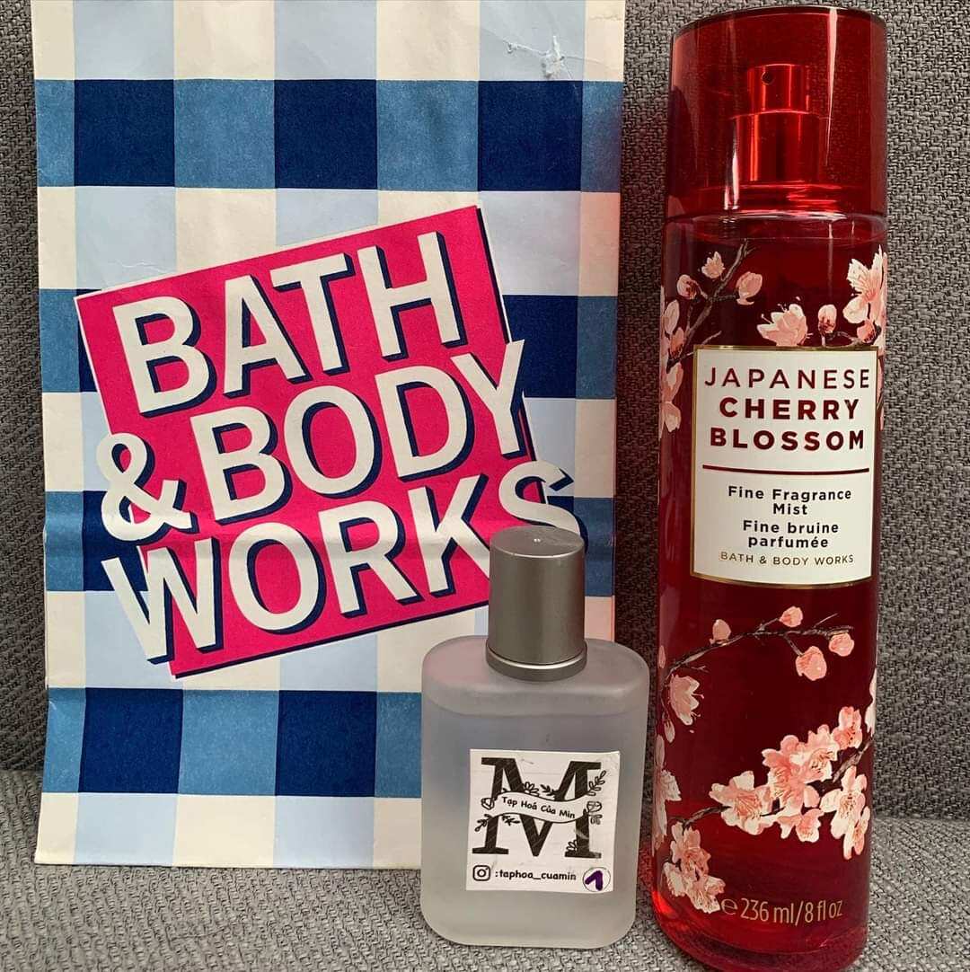 Xịt thơm Bath & Body Works Japanese Cherry Blossom Fine Fragrance Mist Bbw 236ml