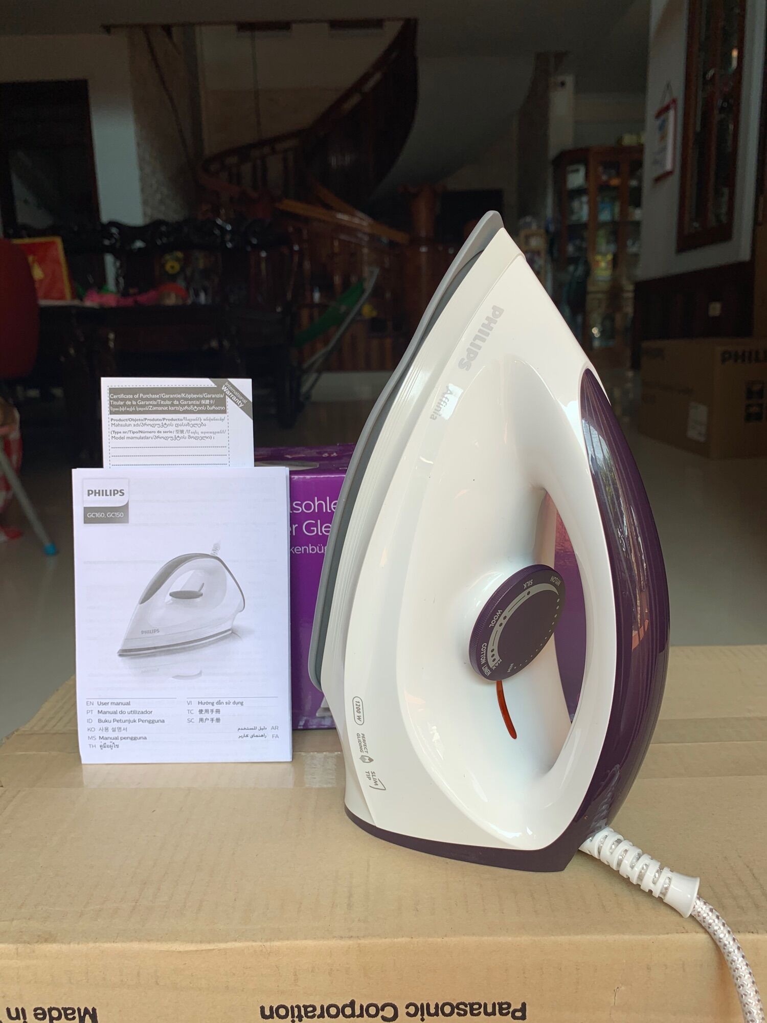Bàn ủi Philips GC160