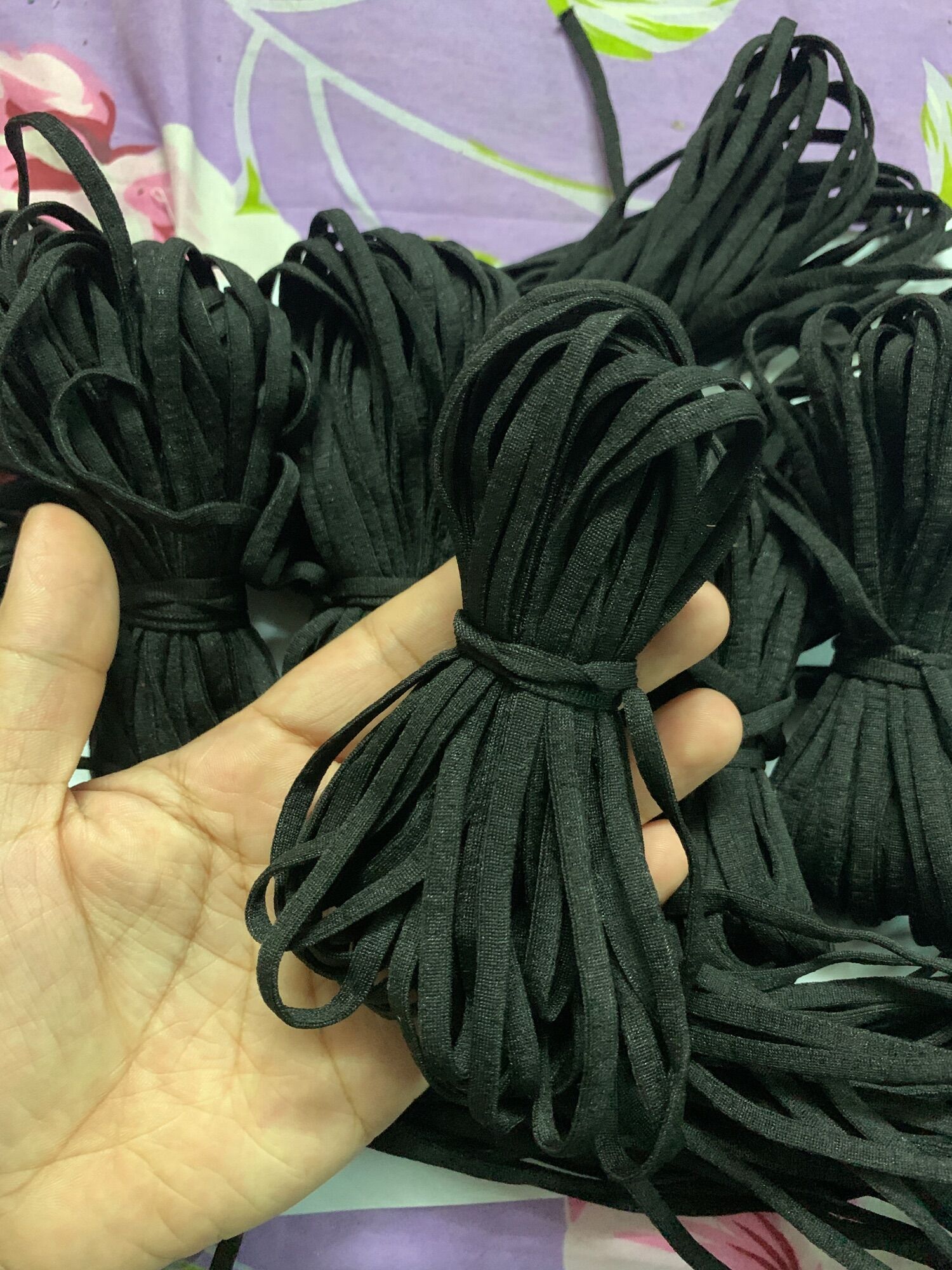 Bó 10m chun xốp đen làm dây đeo khẩu trang (noon fashion)