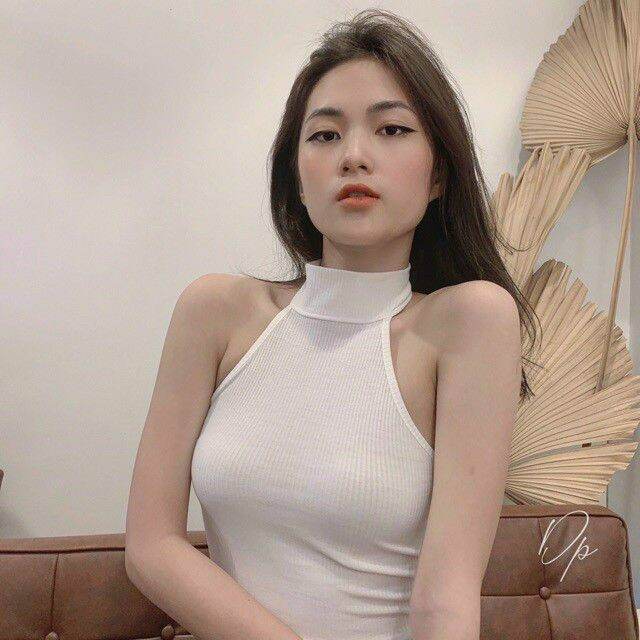 Áo cổ yếm hở lưng Thun Gân Croptop