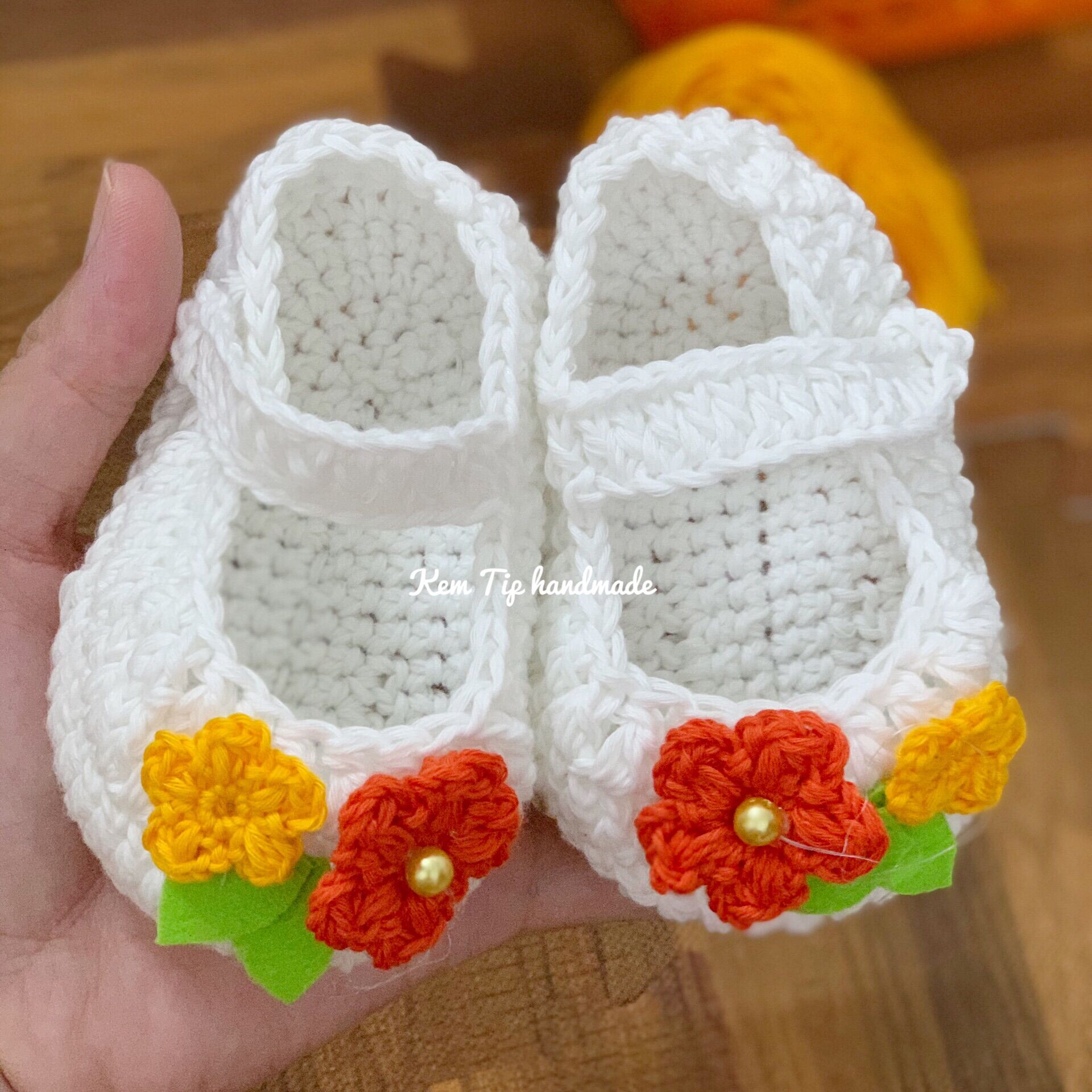 Giày cho bé sơ sinh đến 2 tuổi, giày len handmade đáng yêu